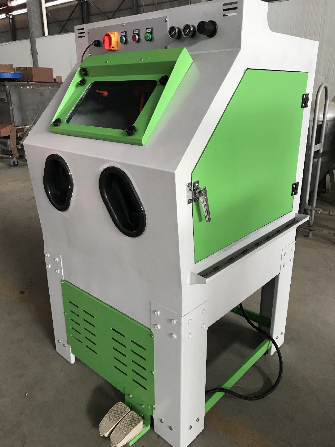 （標(biāo)準(zhǔn)型）手動(dòng)液體噴砂機(jī)，水噴砂機(jī)，液體噴沙機(jī)